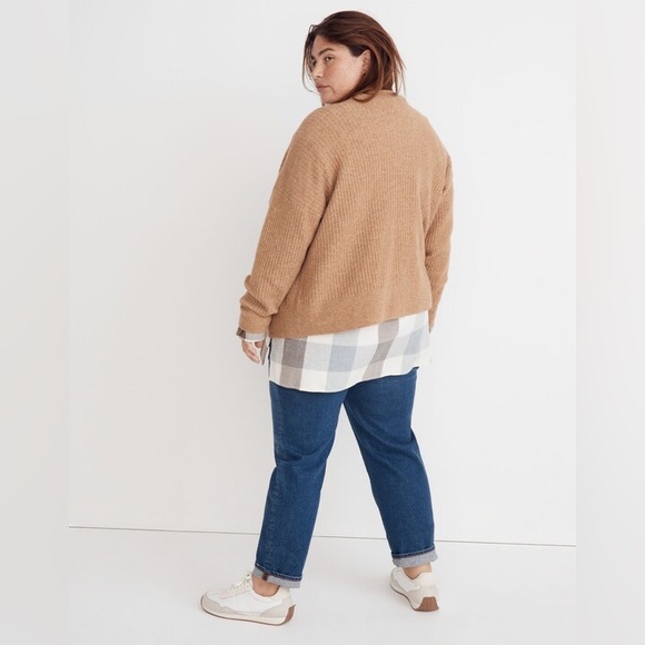 Madewell Plus Cameron Ribbed Cardigan Sweater in Coziest Yarn Heather Toffee 2X - Picture 3 of 13